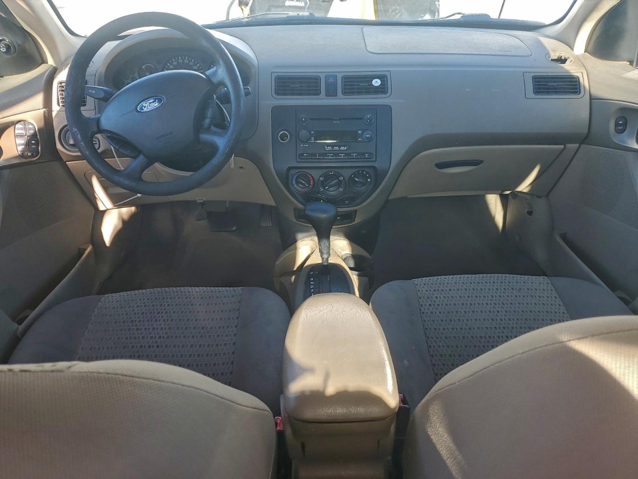 2007 FORD FOCUS ZX4 photo 8