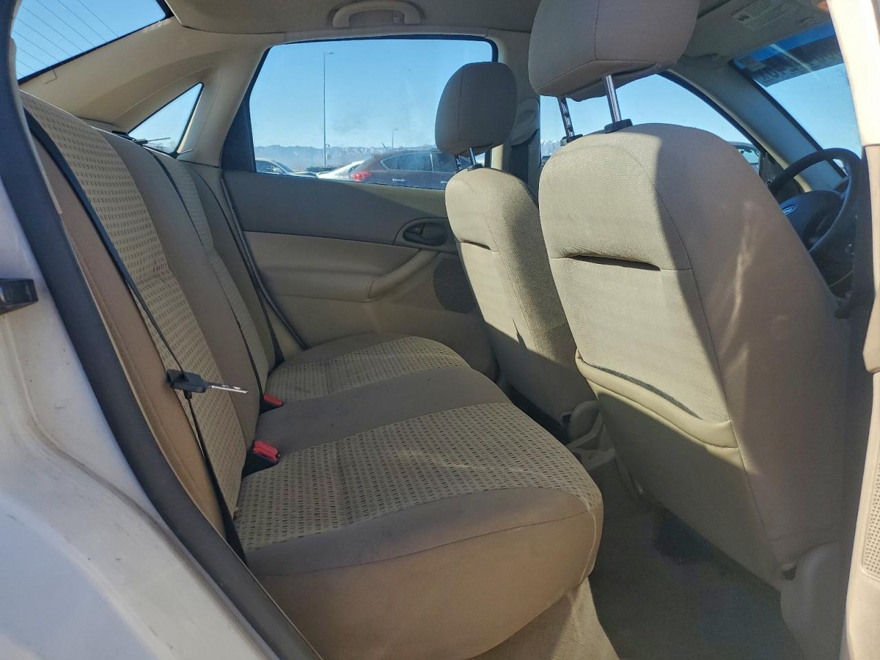 2007 FORD FOCUS ZX4 photo 10