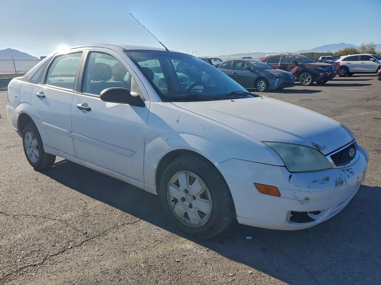 2007 FORD FOCUS ZX4 photo 4