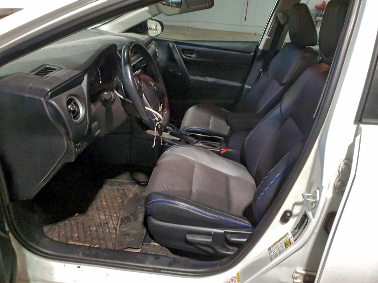 2018 TOYOTA COROLLA L photo 7
