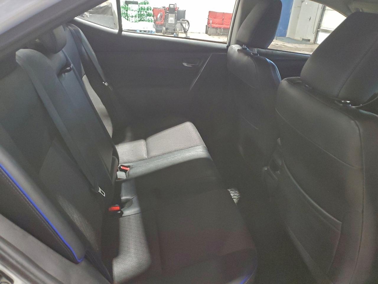 2018 TOYOTA COROLLA L photo 10