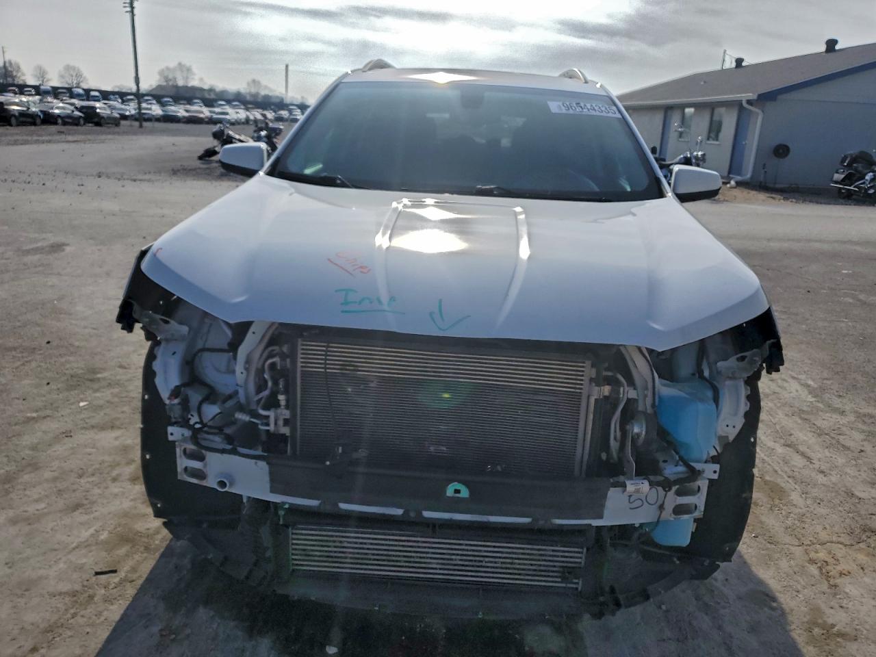 2018 GMC TERRAIN SLE photo 9