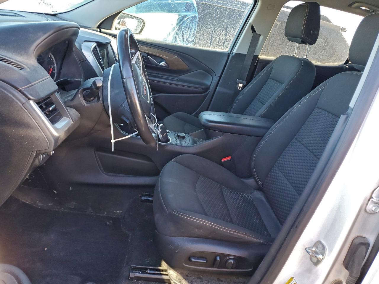 2018 GMC TERRAIN SLE photo 13