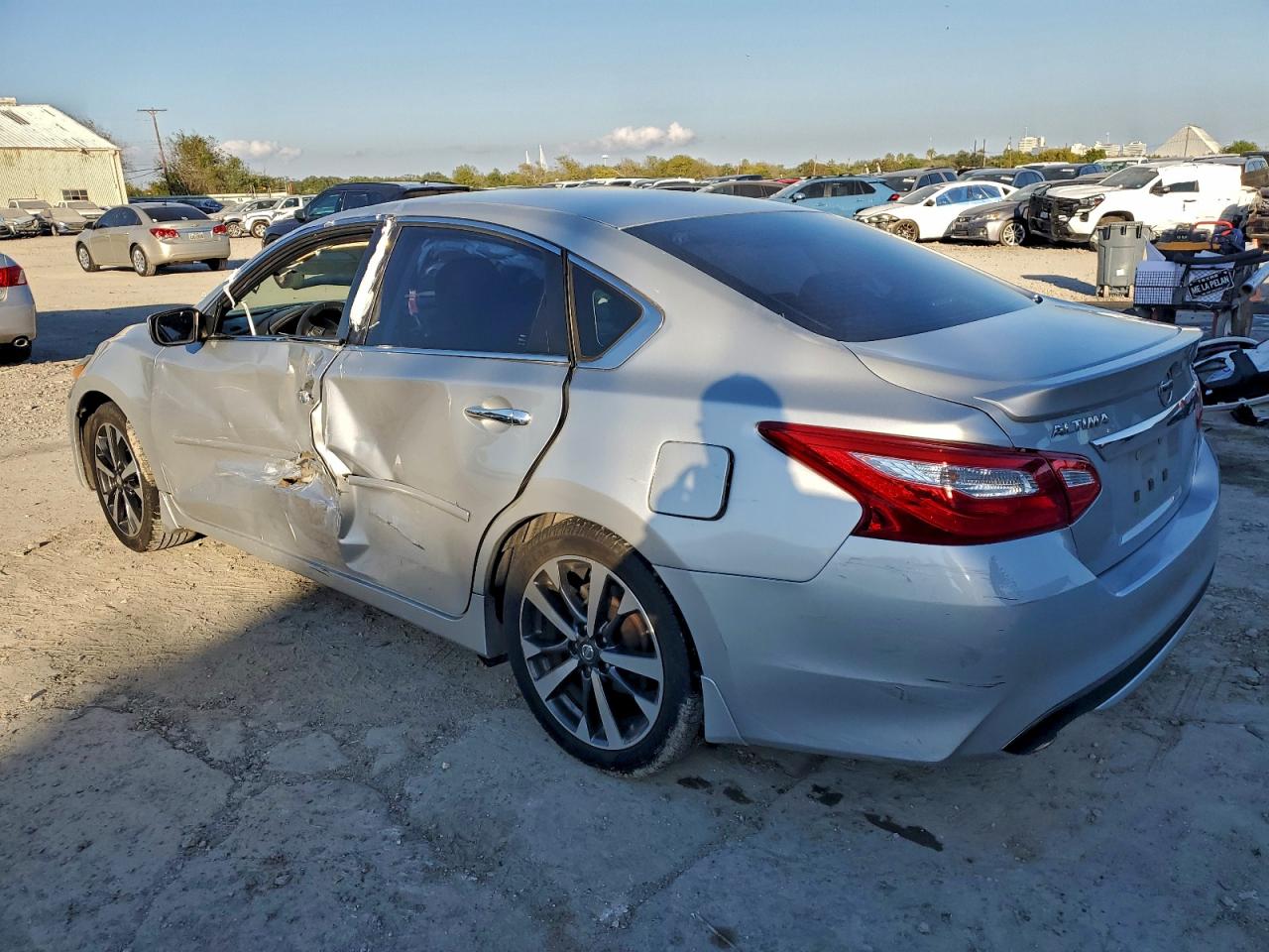 2016 NISSAN ALTIMA 2.5 photo 2