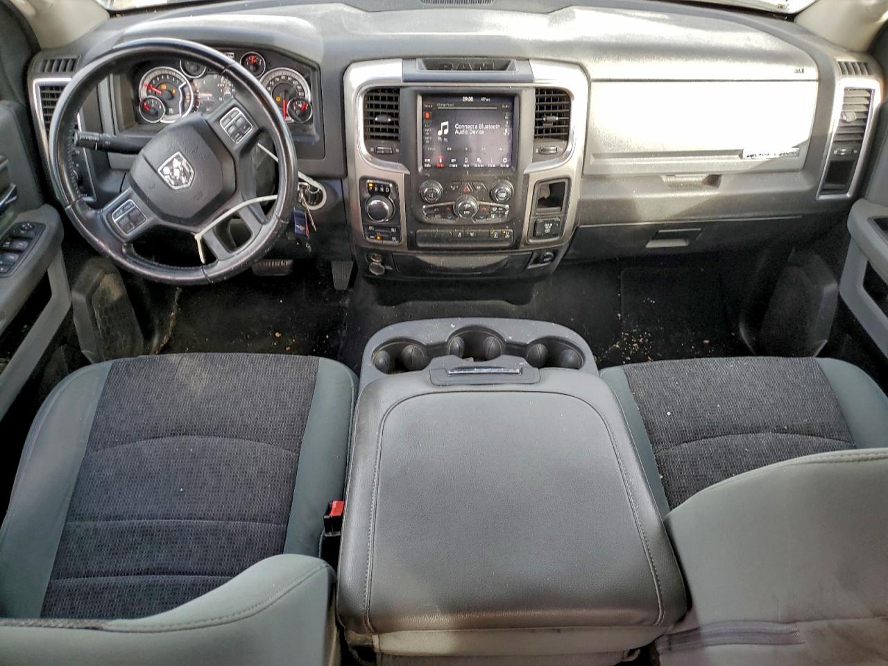 2019 RAM 1500 CLASSIC SLT photo 8