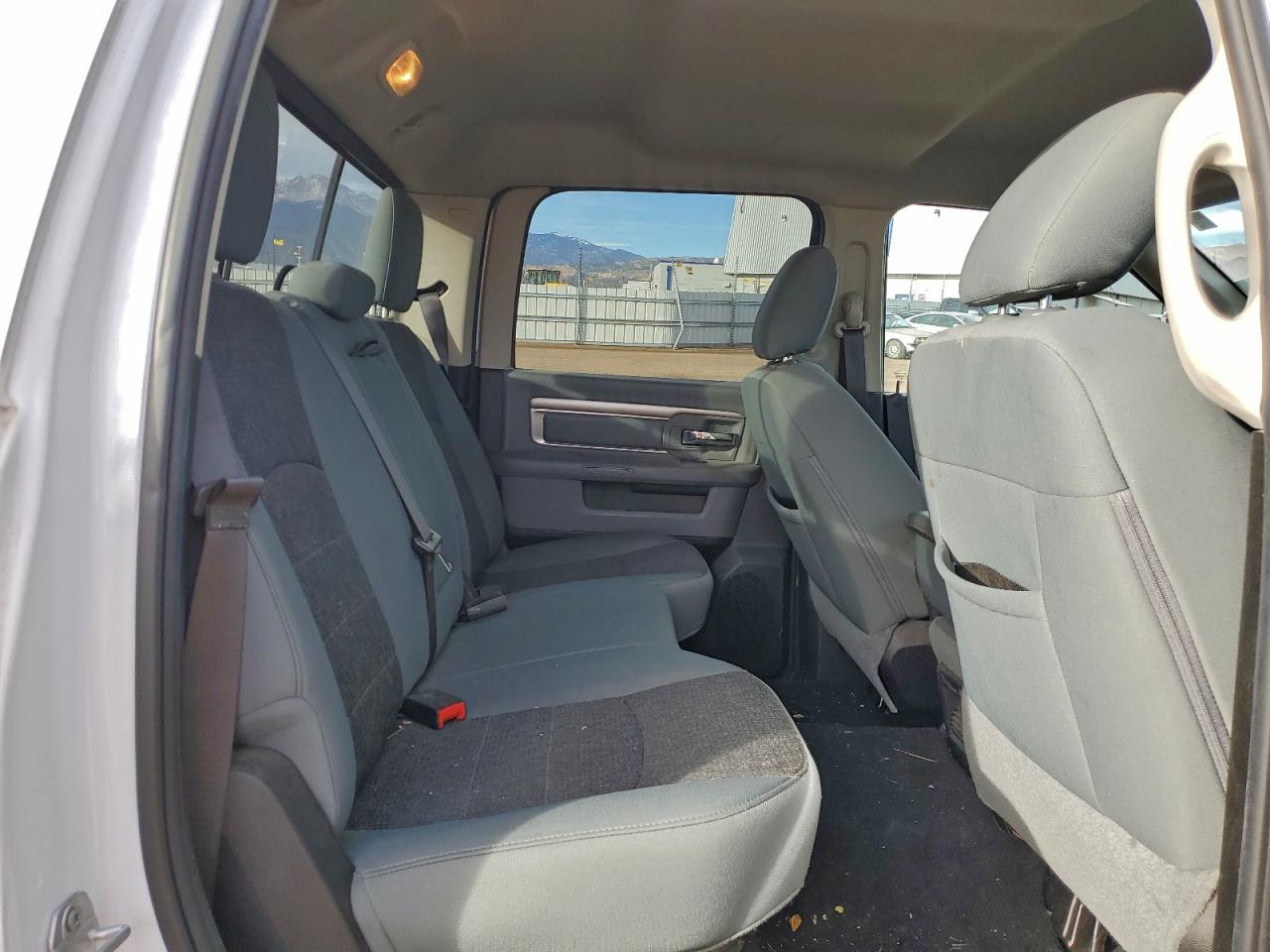 2019 RAM 1500 CLASSIC SLT photo 10