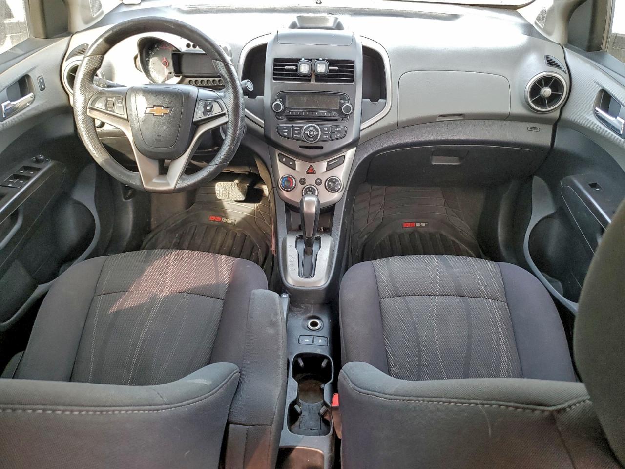 2014 CHEVROLET SONIC LT photo 8