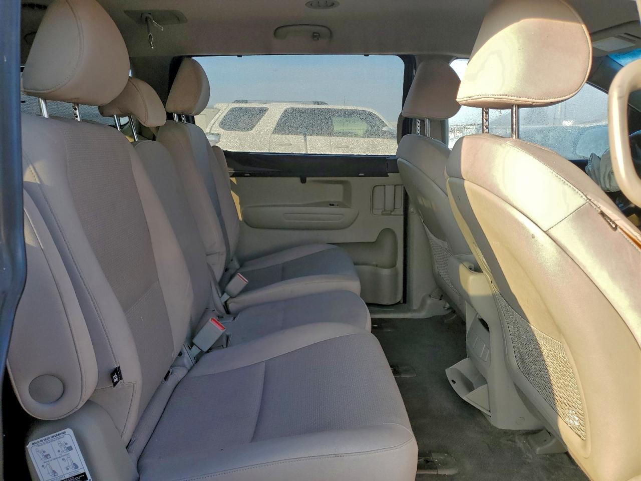 2016 KIA SEDONA LX photo 10