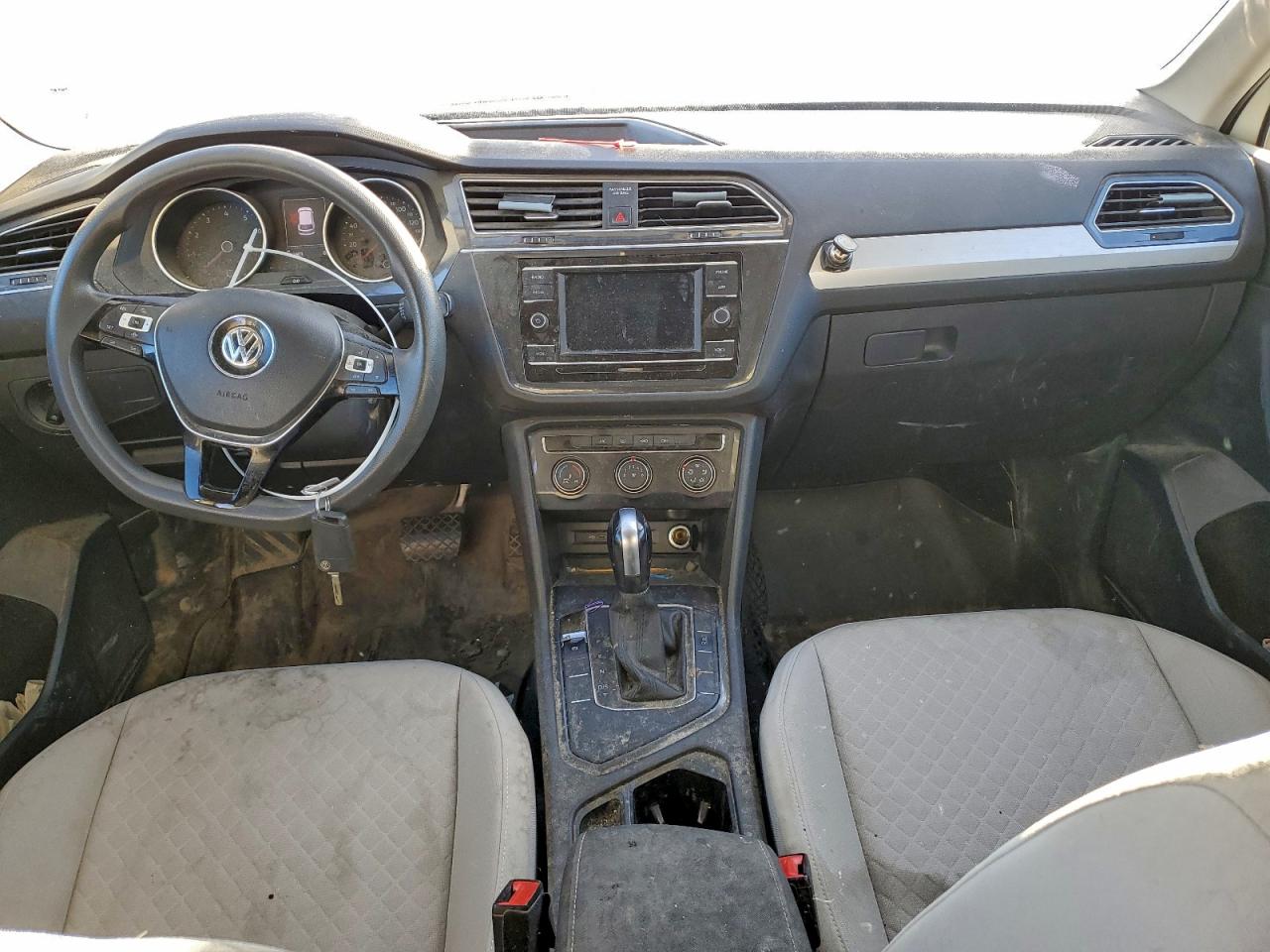 2020 VOLKSWAGEN TIGUAN S photo 8