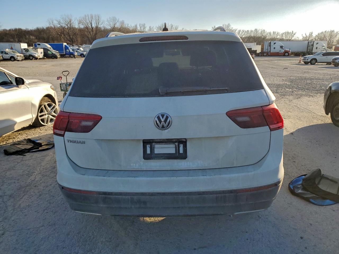 2020 VOLKSWAGEN TIGUAN S photo 6