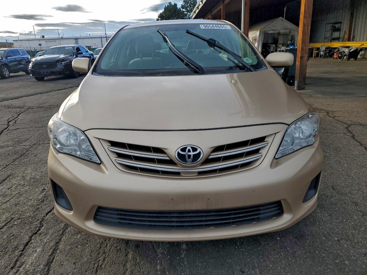 2013 TOYOTA COROLLA BASE photo 5