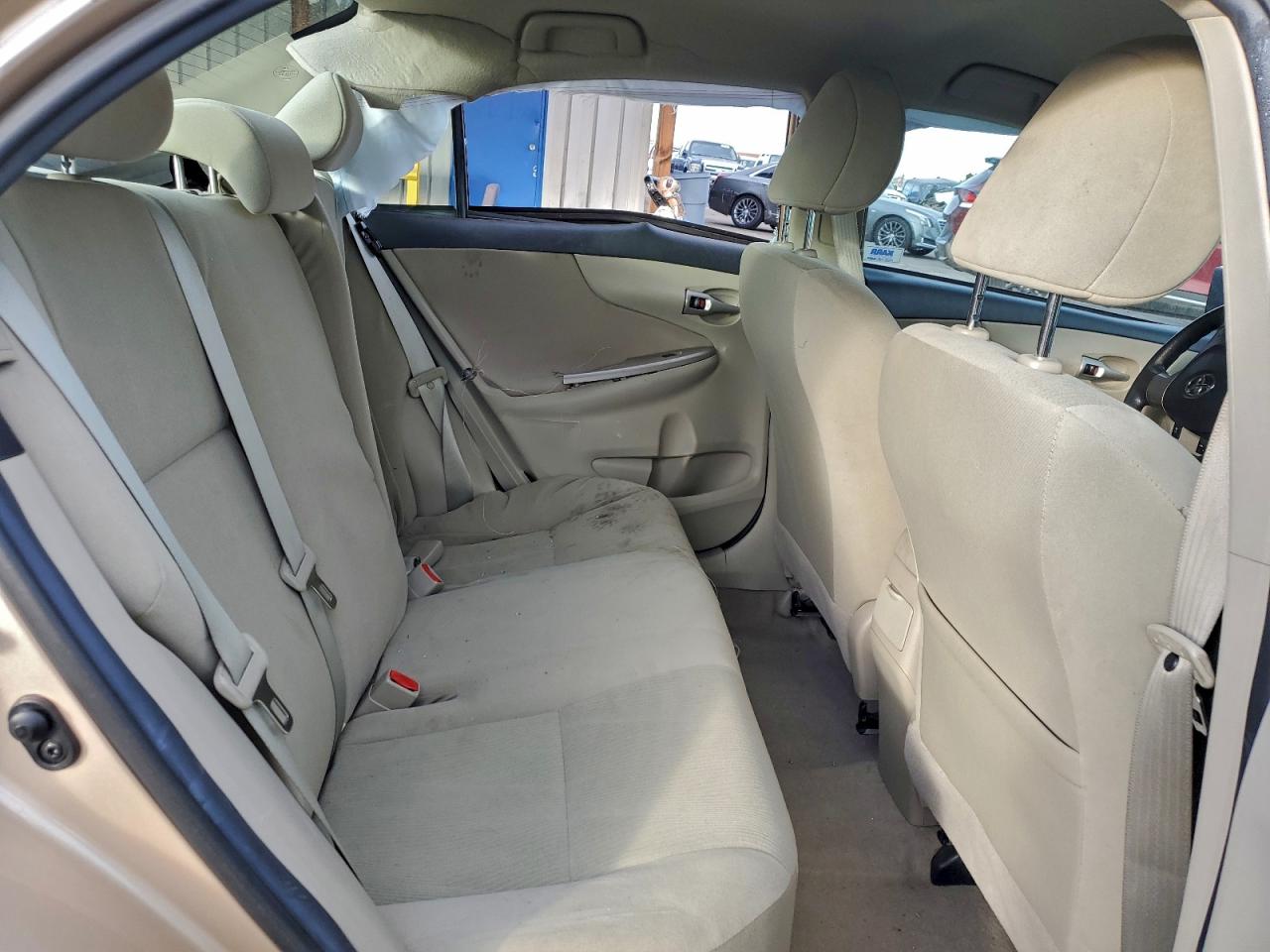 2013 TOYOTA COROLLA BASE photo 10