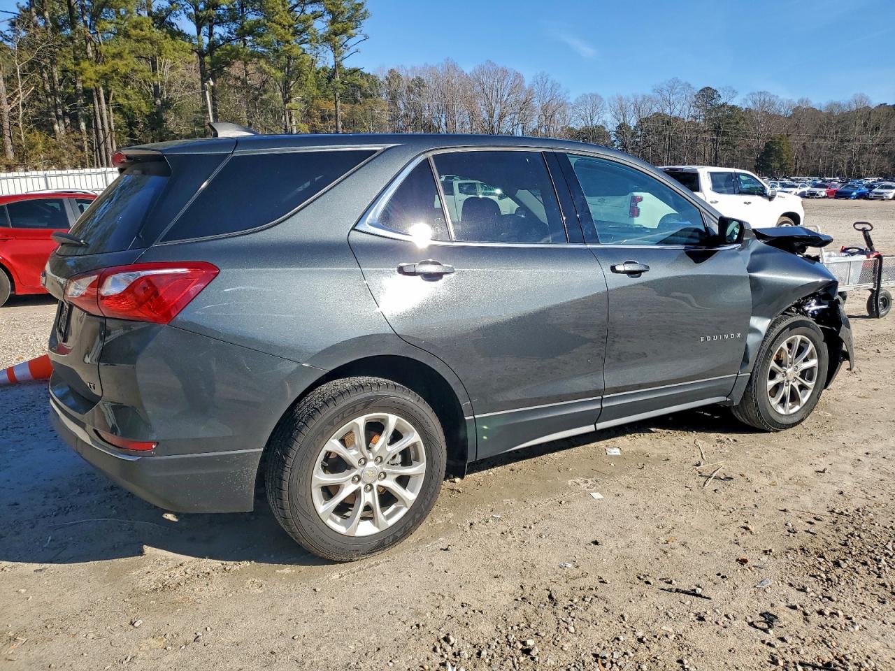 2020 CHEVROLET EQUINOX LT photo 5