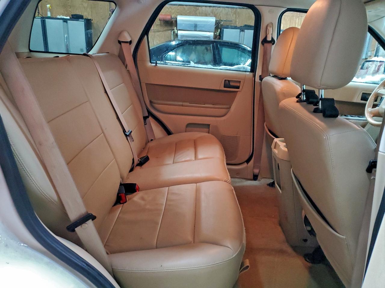 2011 FORD ESCAPE XLT photo 21