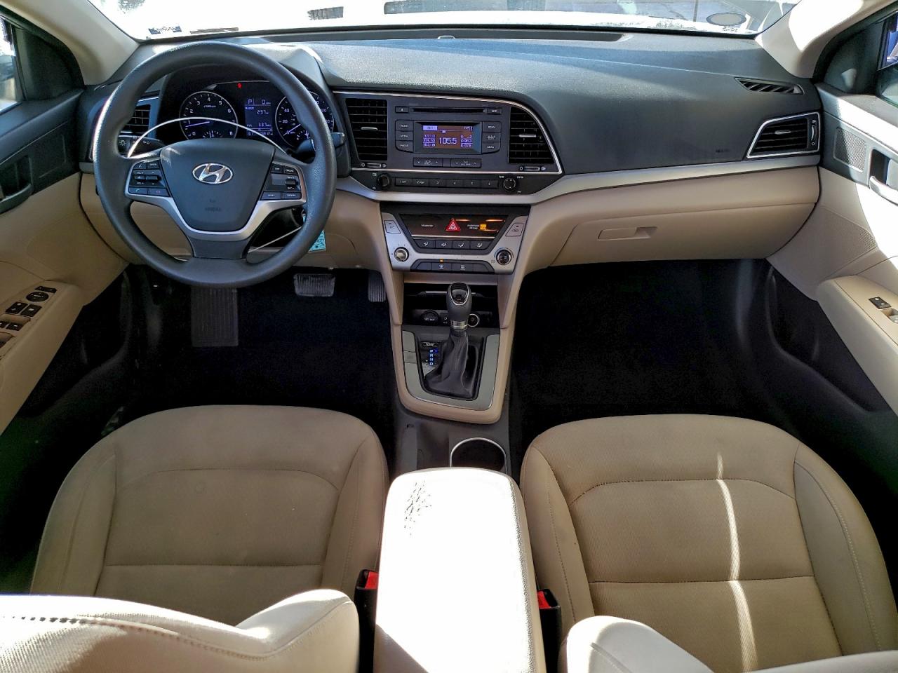 2017 HYUNDAI ELANTRA SE photo 8
