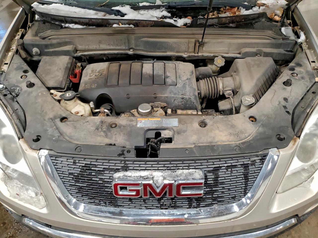 2011 GMC ACADIA SLE photo 12