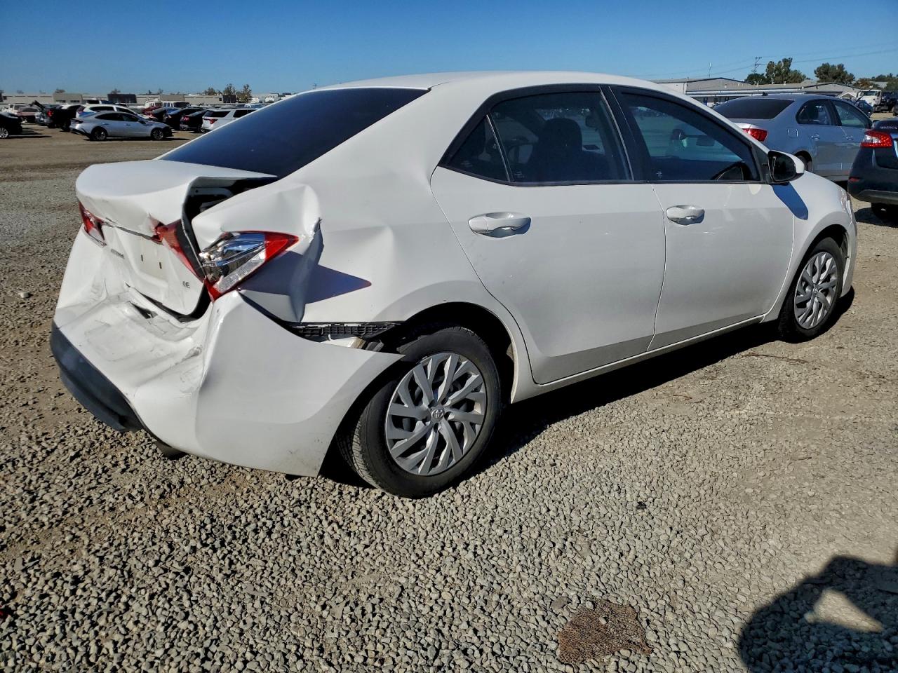 2018 TOYOTA COROLLA L photo 5
