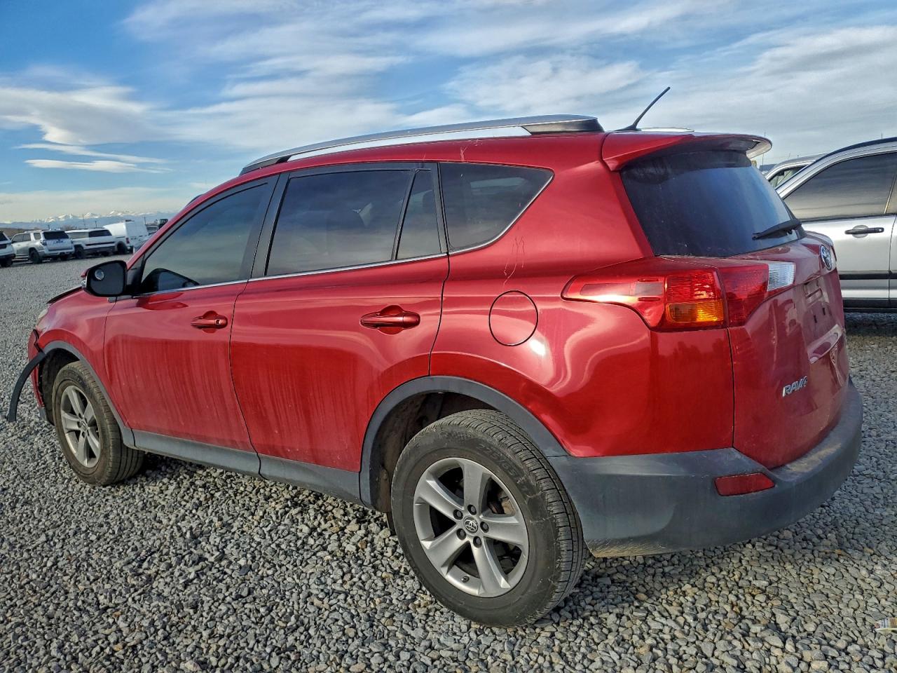 2015 TOYOTA RAV4 XLE photo 3