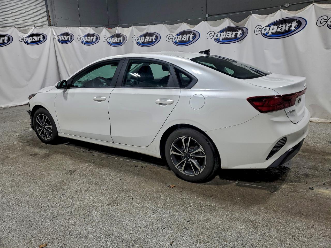 2024 KIA FORTE LX photo 2