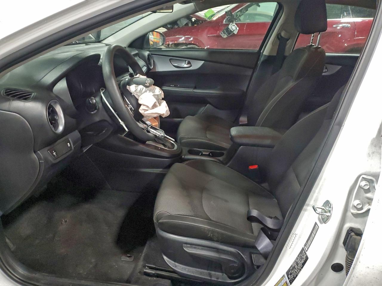 2024 KIA FORTE LX photo 7