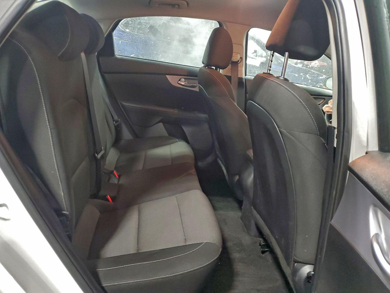 2024 KIA FORTE LX photo 10