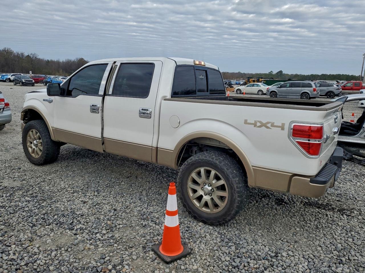 2011 FORD F150 SUPERCREW photo 2
