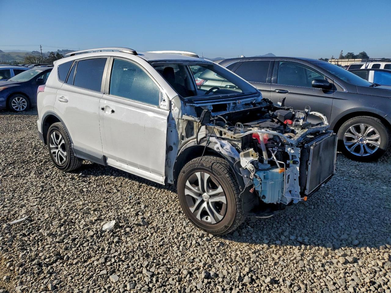 2016 TOYOTA RAV4 LE photo 4