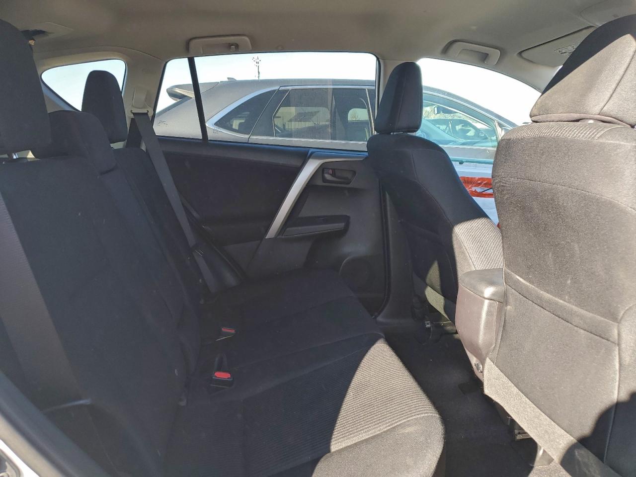 2016 TOYOTA RAV4 LE photo 11