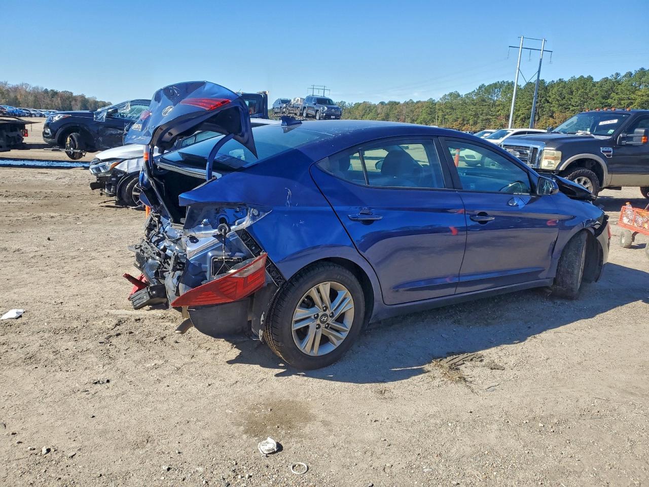 2019 HYUNDAI ELANTRA SEL photo 3