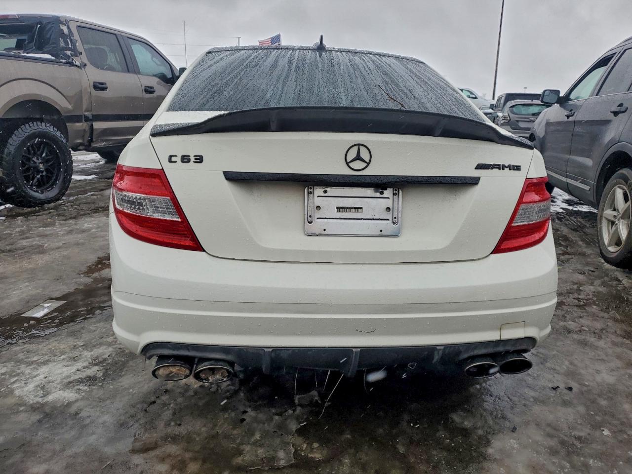 2010 MERCEDES-BENZ C 63 AMG photo 6
