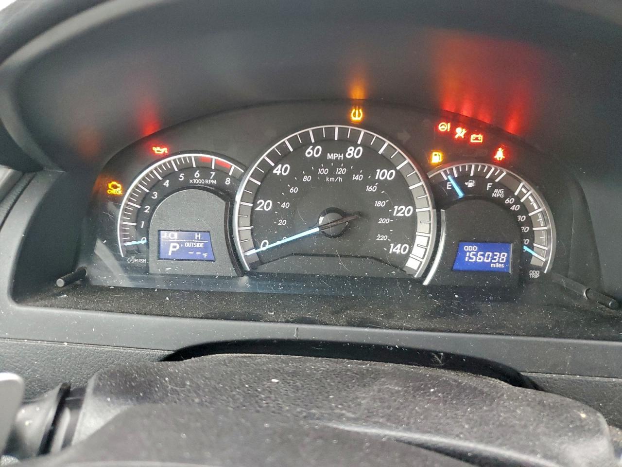 2014 TOYOTA CAMRY L photo 9
