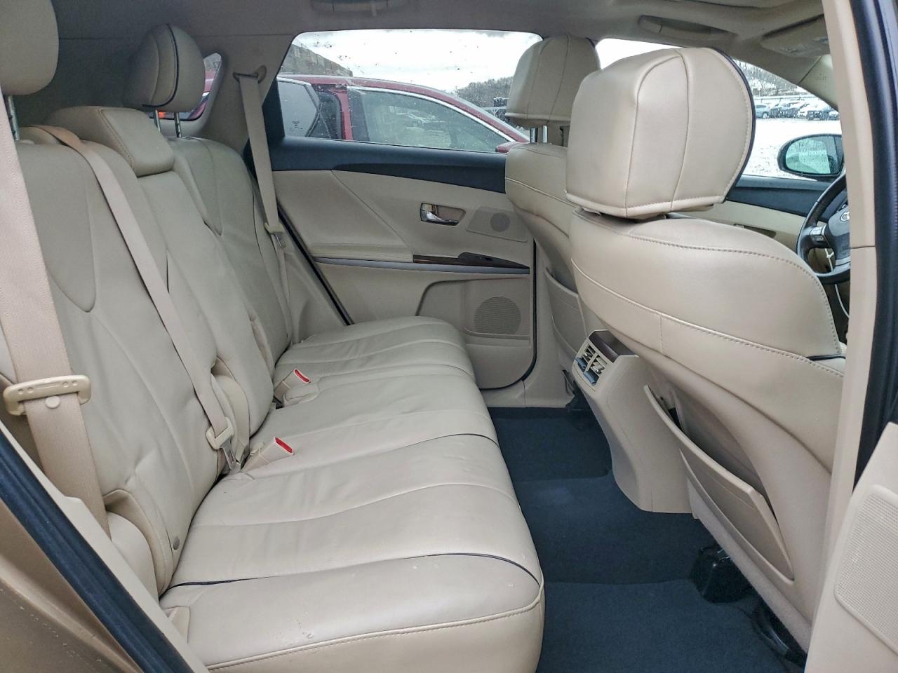 2010 TOYOTA VENZA photo 21