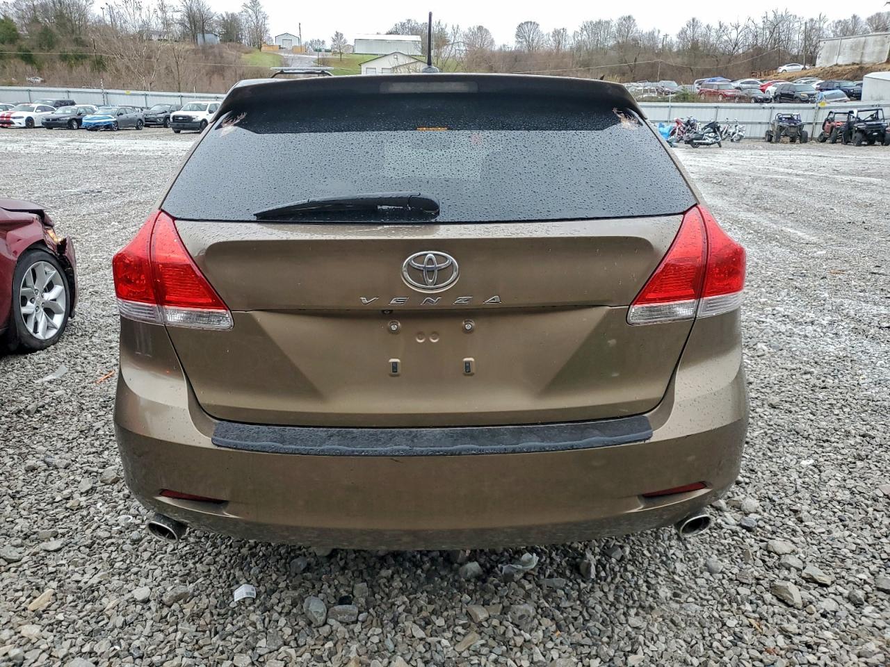 2010 TOYOTA VENZA photo 11