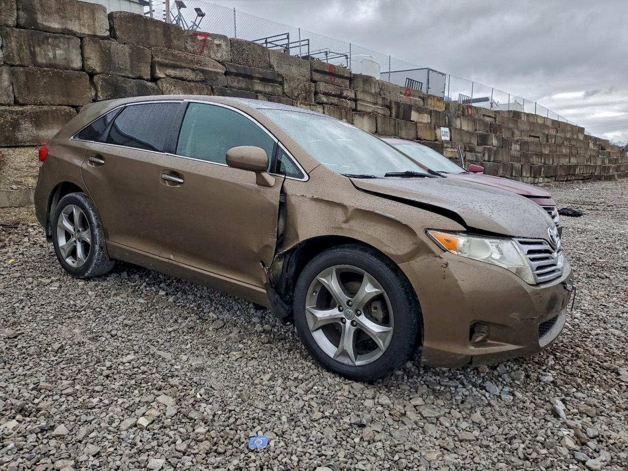 2010 TOYOTA VENZA photo 7