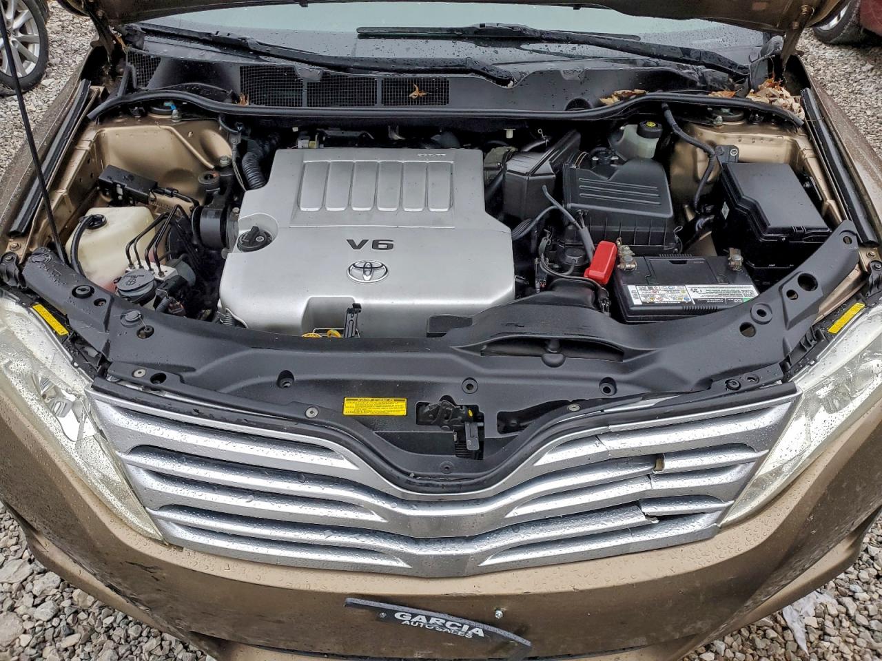 2010 TOYOTA VENZA photo 23