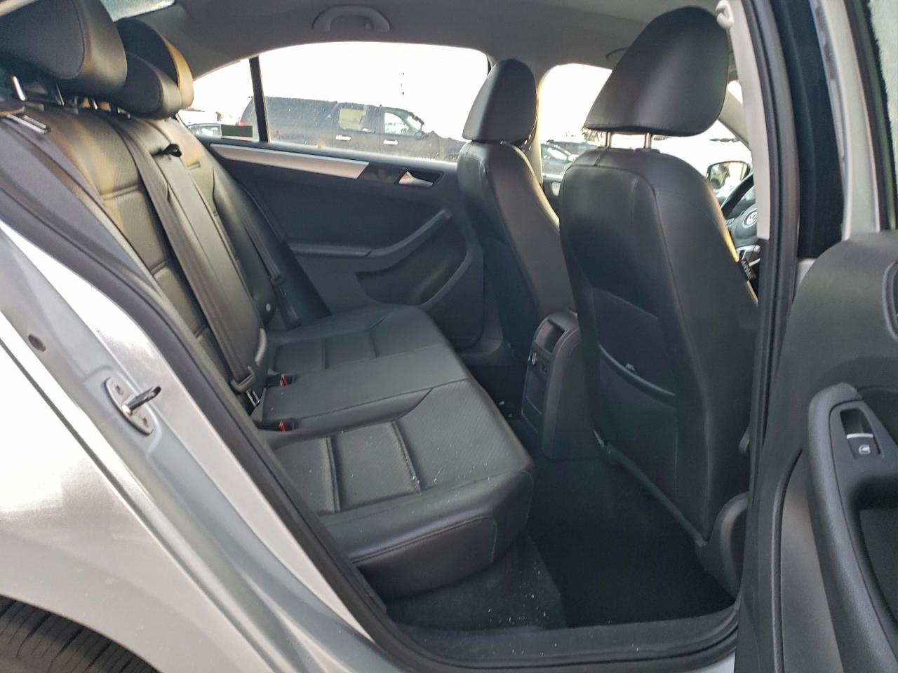2013 VOLKSWAGEN JETTA SE photo 10