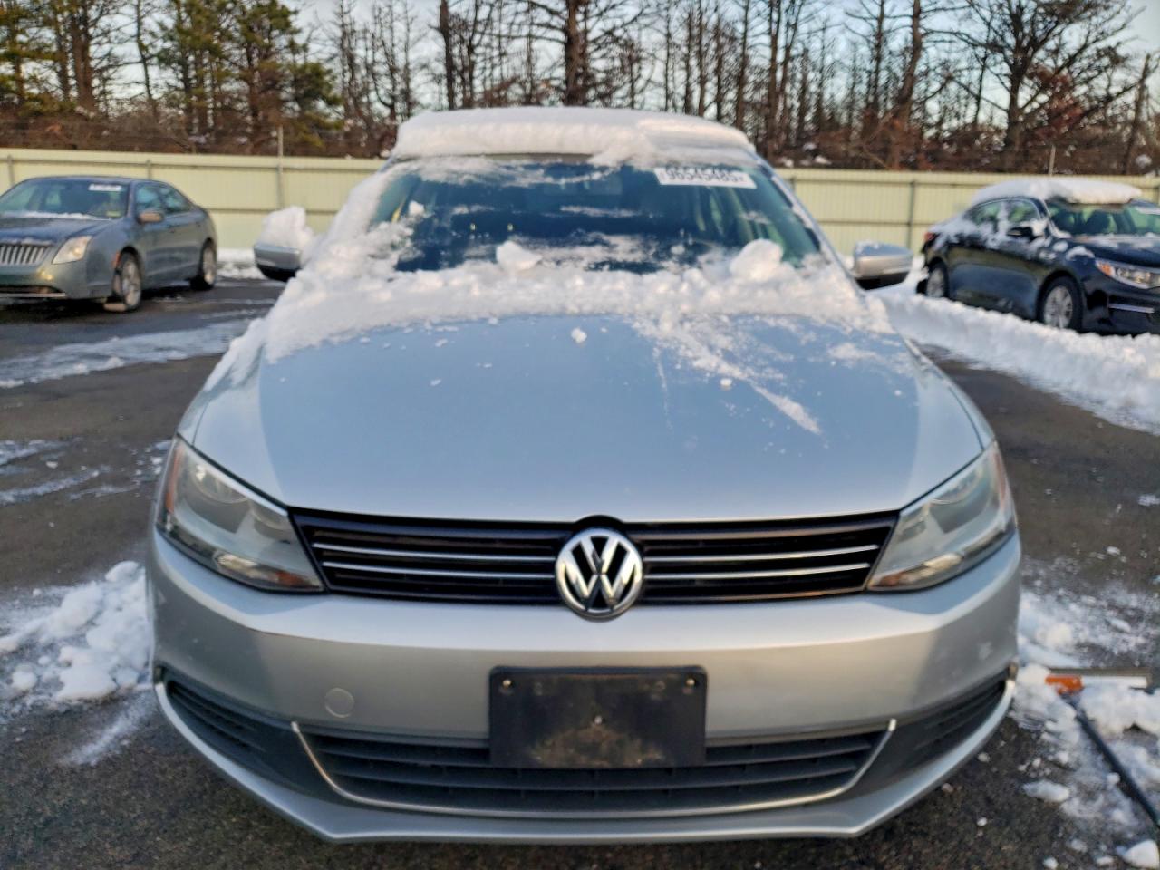 2013 VOLKSWAGEN JETTA SE photo 5