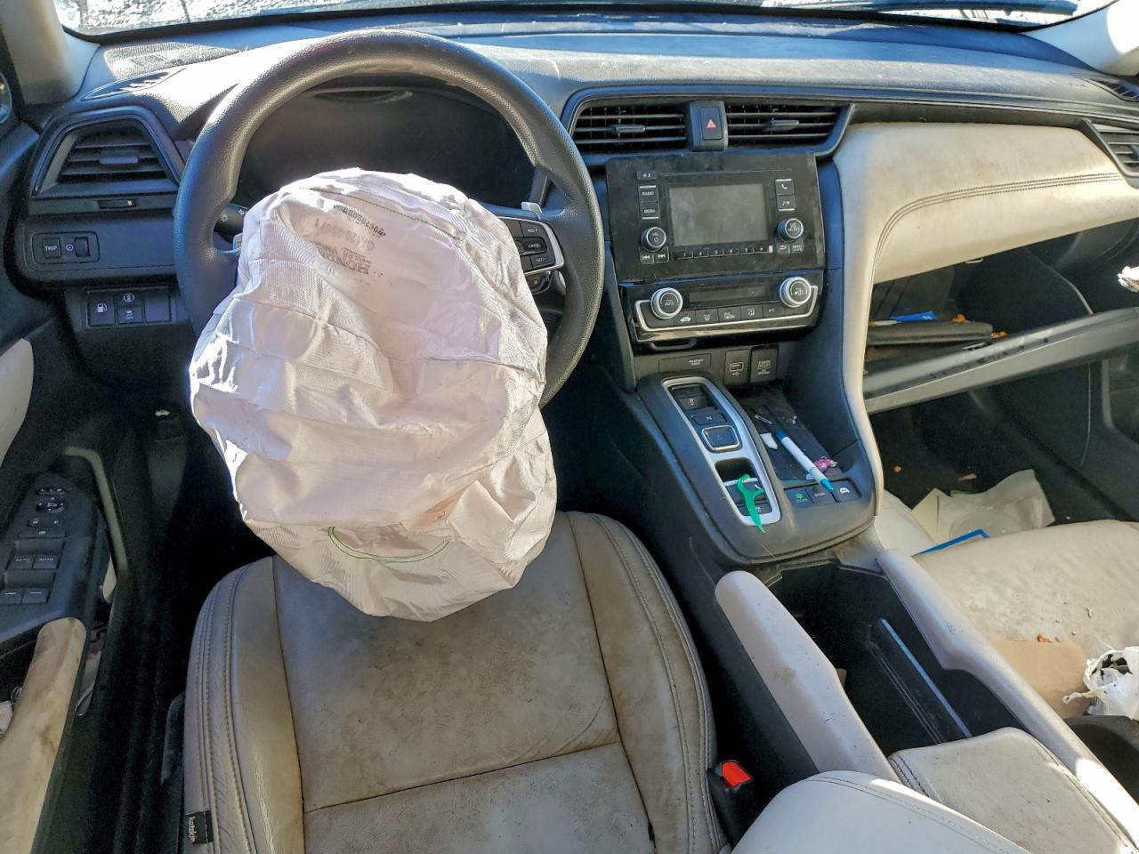 2019 HONDA INSIGHT LX photo 8