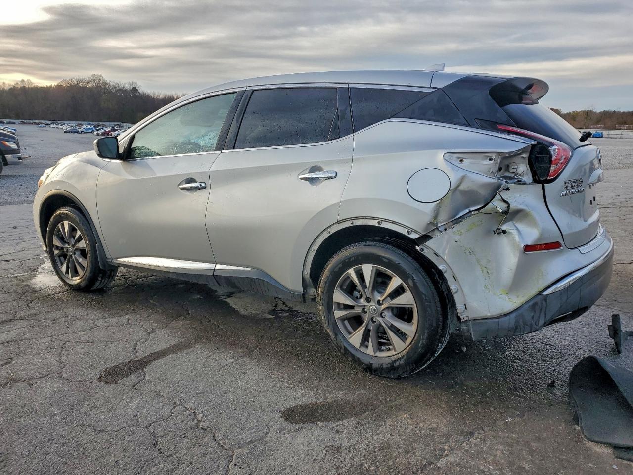 2017 NISSAN MURANO S photo 2