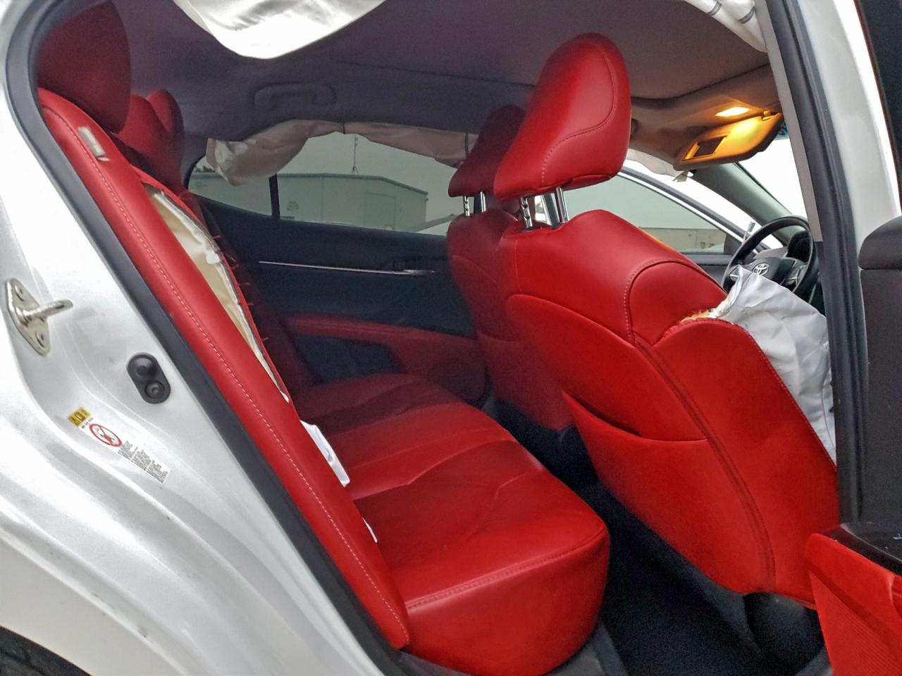 2018 TOYOTA CAMRY XSE photo 10