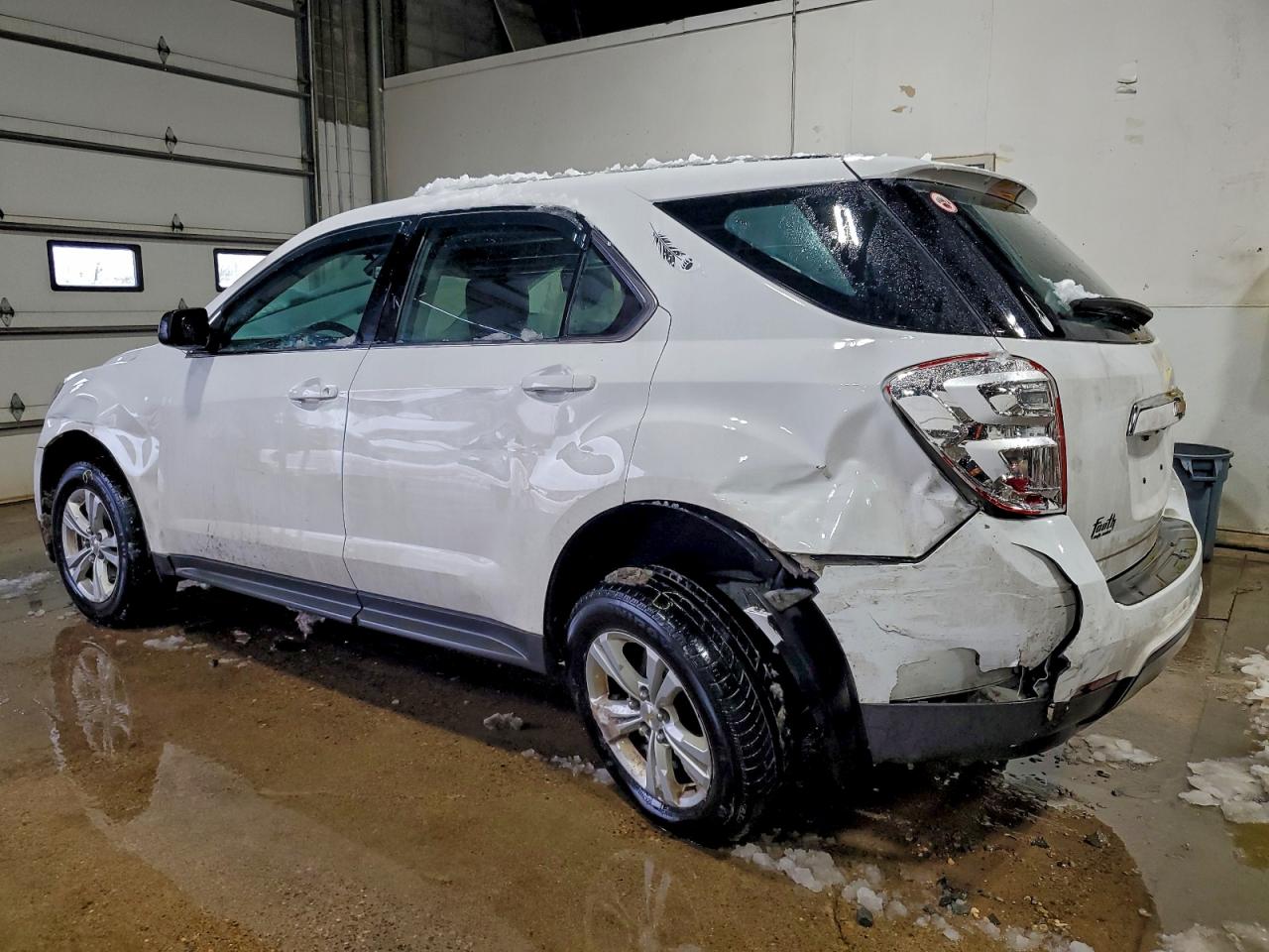 2016 CHEVROLET EQUINOX LS photo 2
