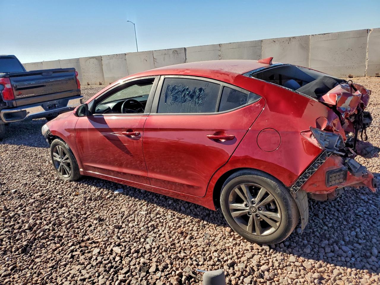 2018 HYUNDAI ELANTRA SEL photo 2
