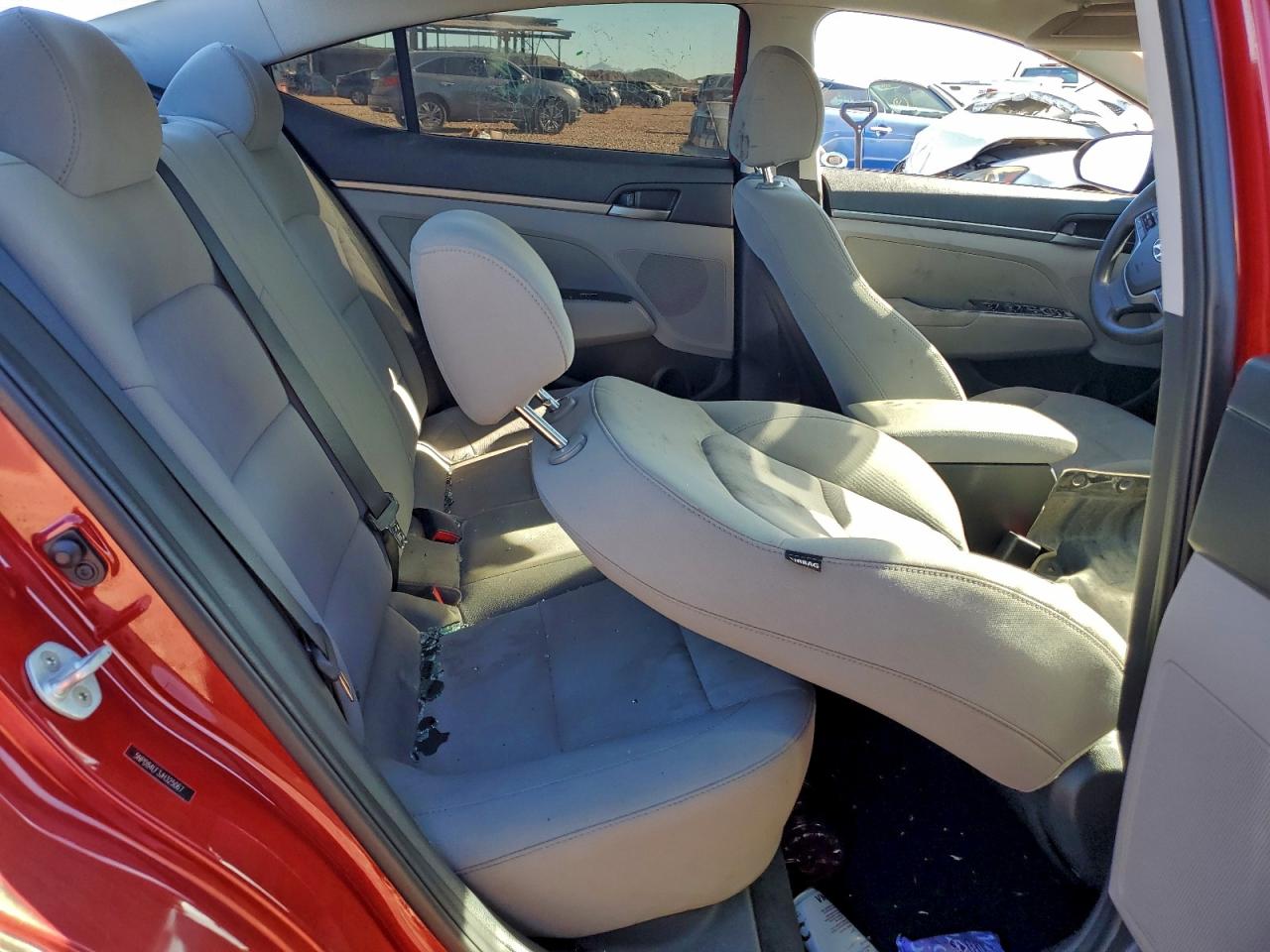 2018 HYUNDAI ELANTRA SEL photo 10
