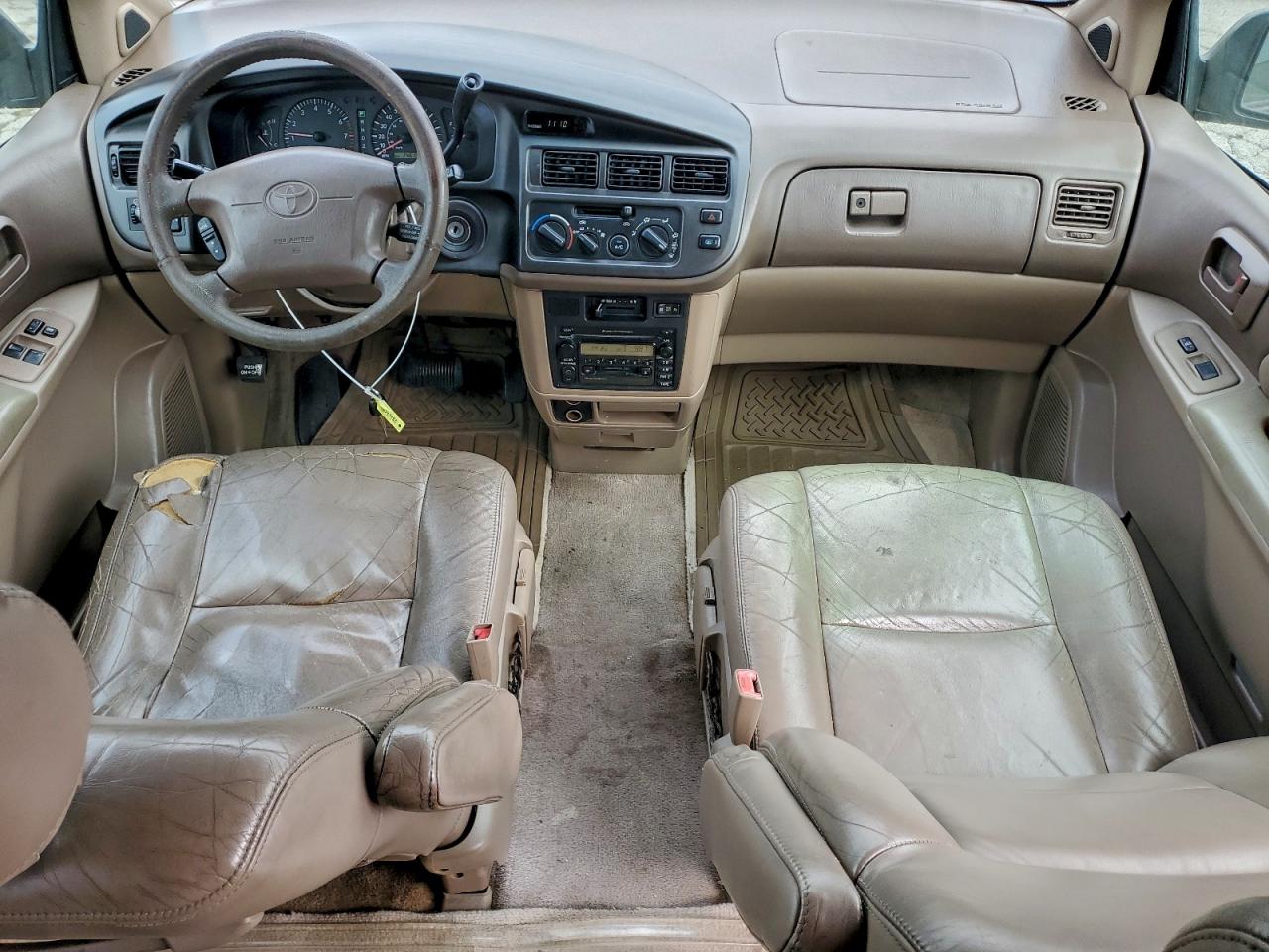 2000 TOYOTA SIENNA LE photo 15