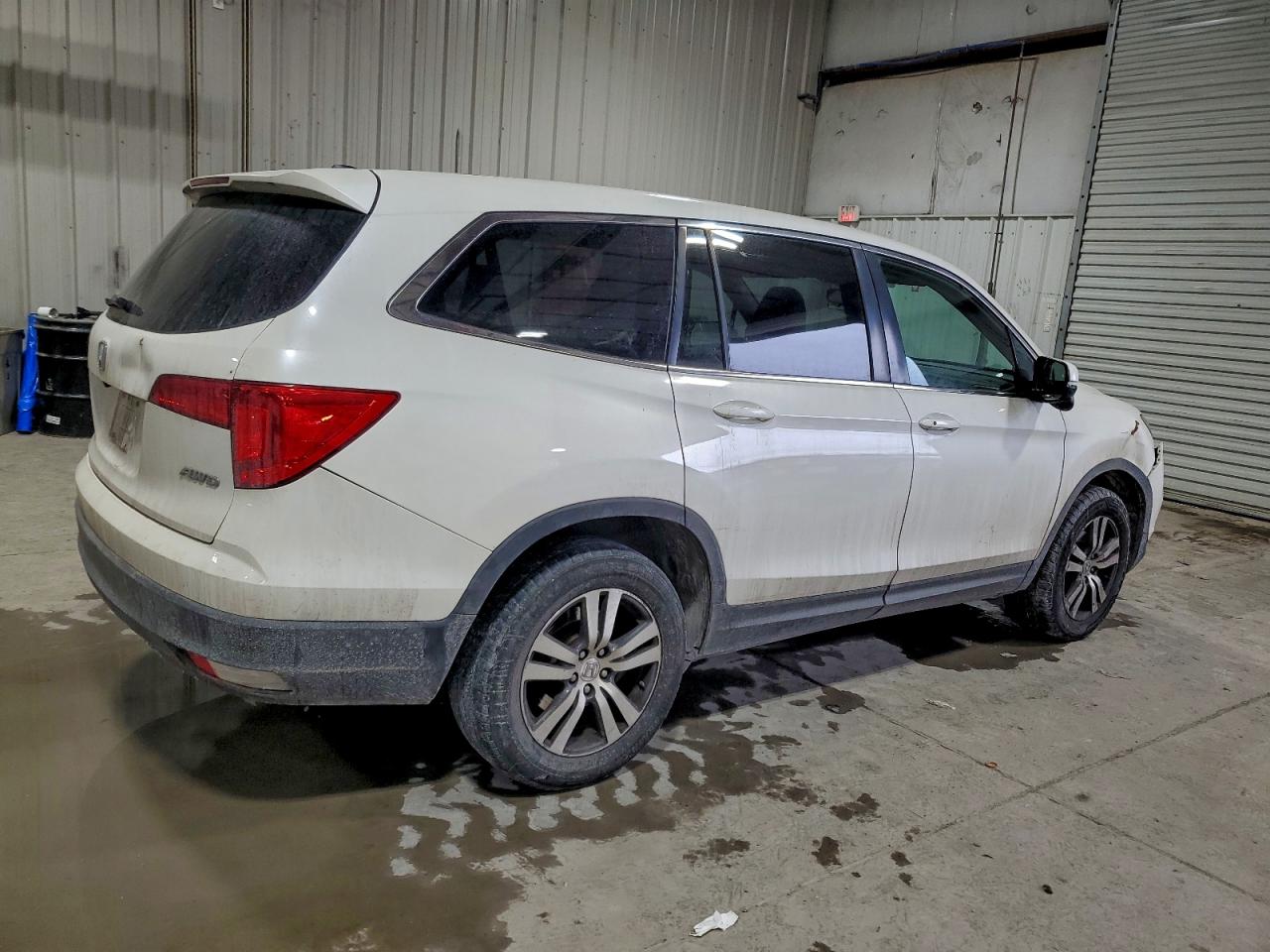 2016 HONDA PILOT EX photo 5