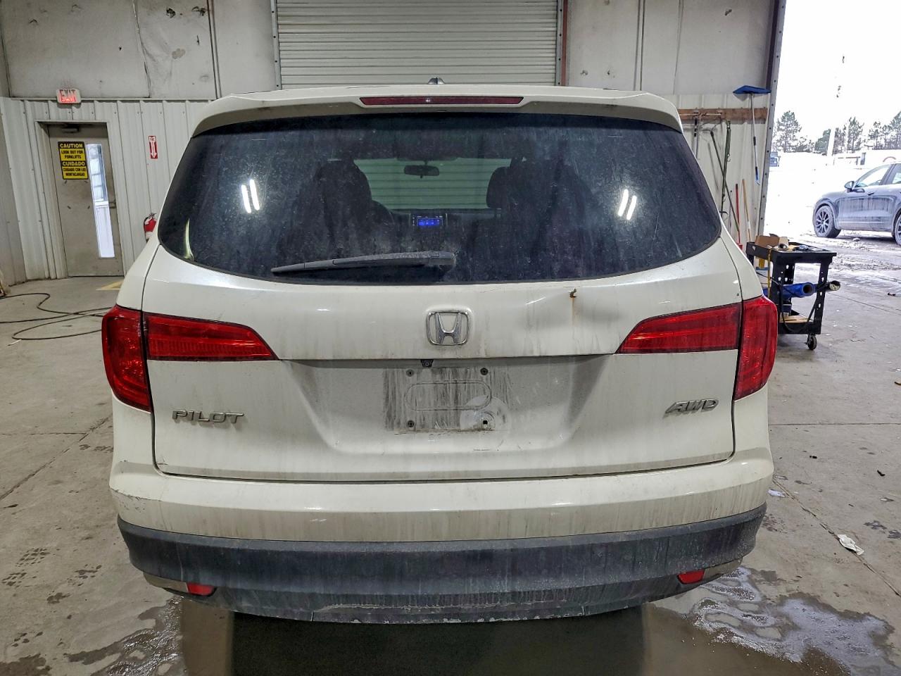 2016 HONDA PILOT EX photo 11