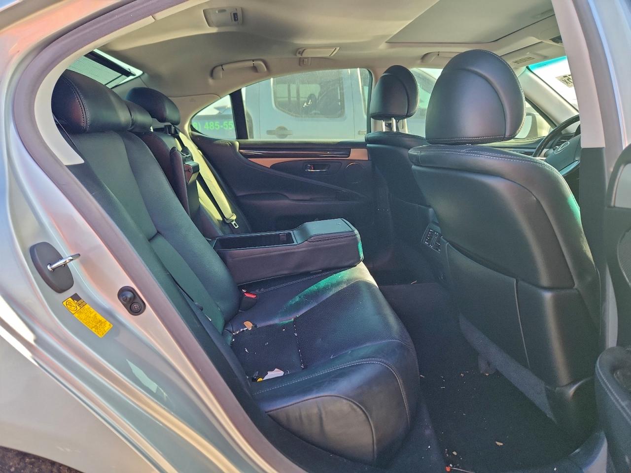 2013 LEXUS LS 460 photo 10