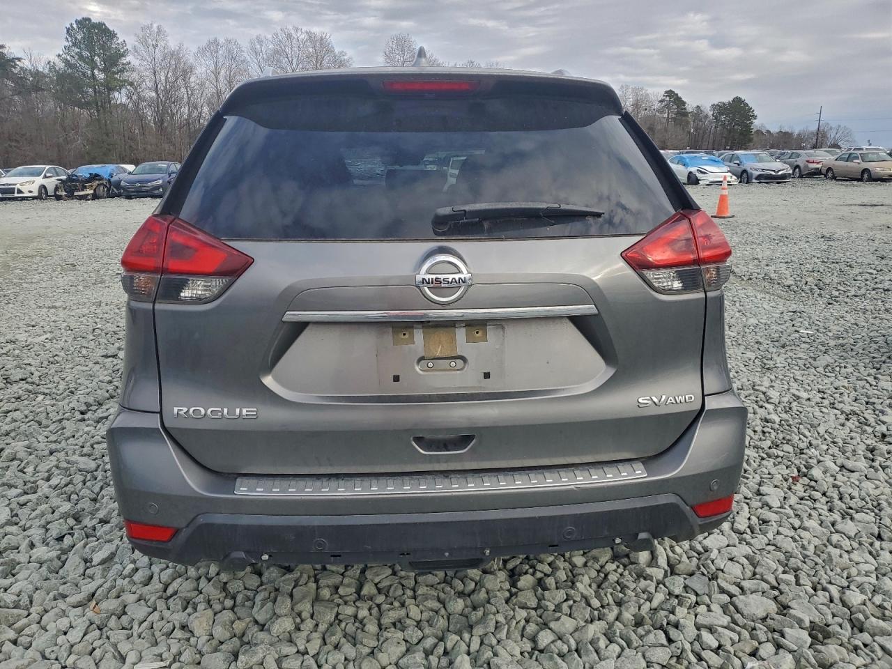2020 NISSAN ROGUE S photo 6