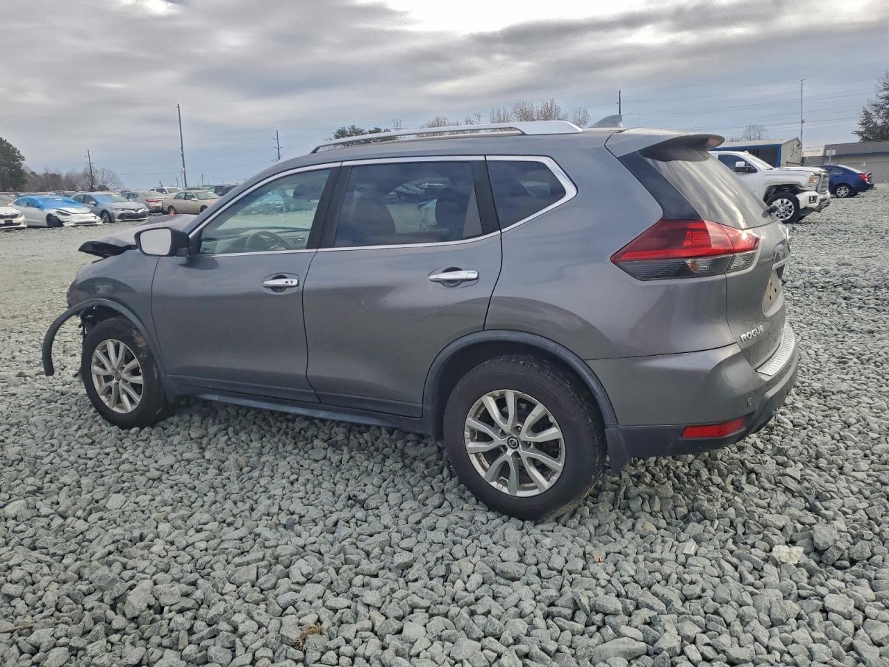 2020 NISSAN ROGUE S photo 2