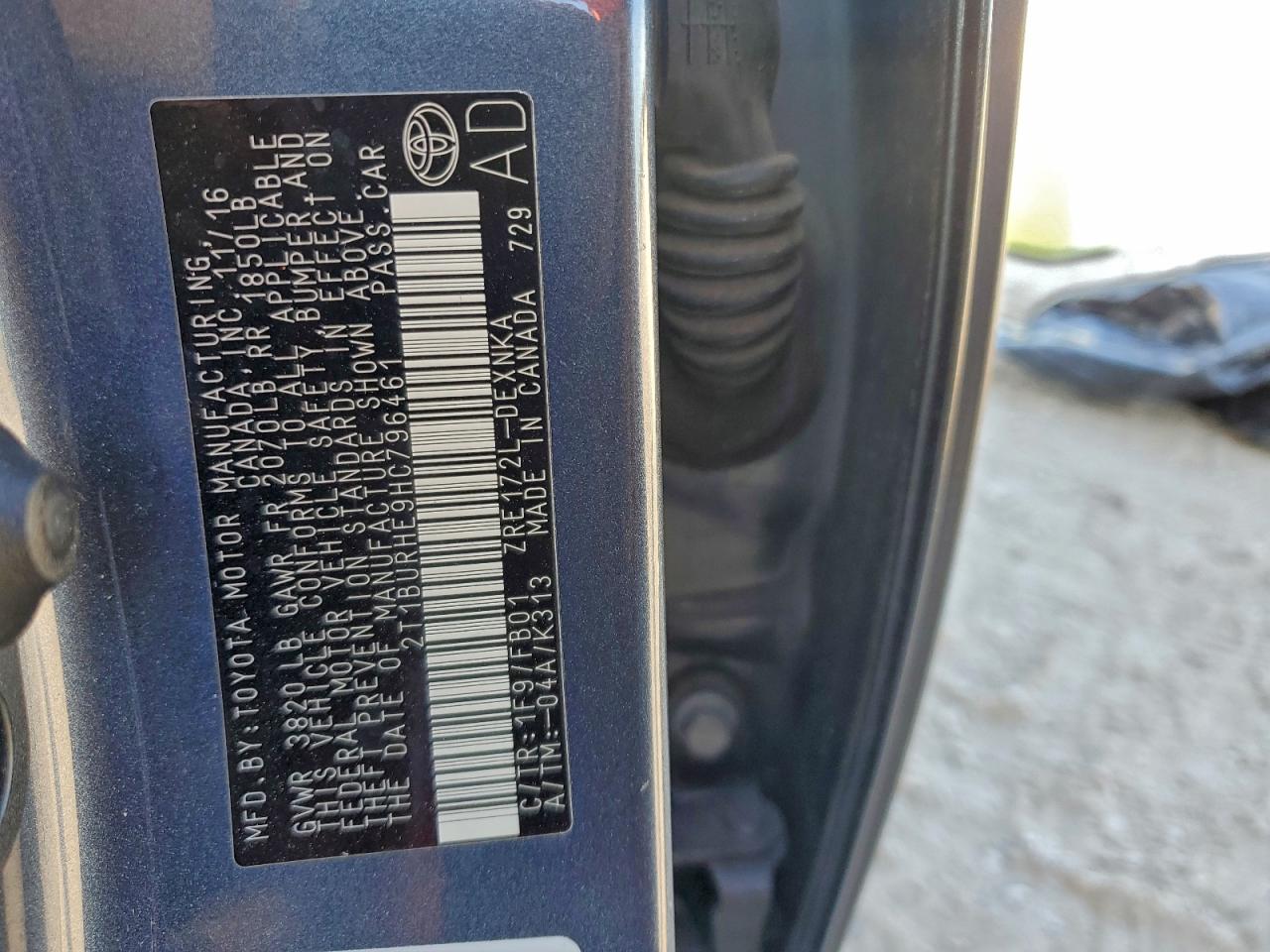 2017 TOYOTA COROLLA L photo 13